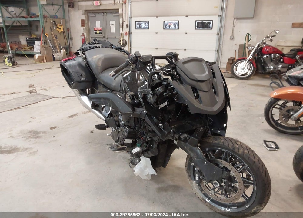 2024 BMW K1600 B VIN: WB10F6305R6J59259