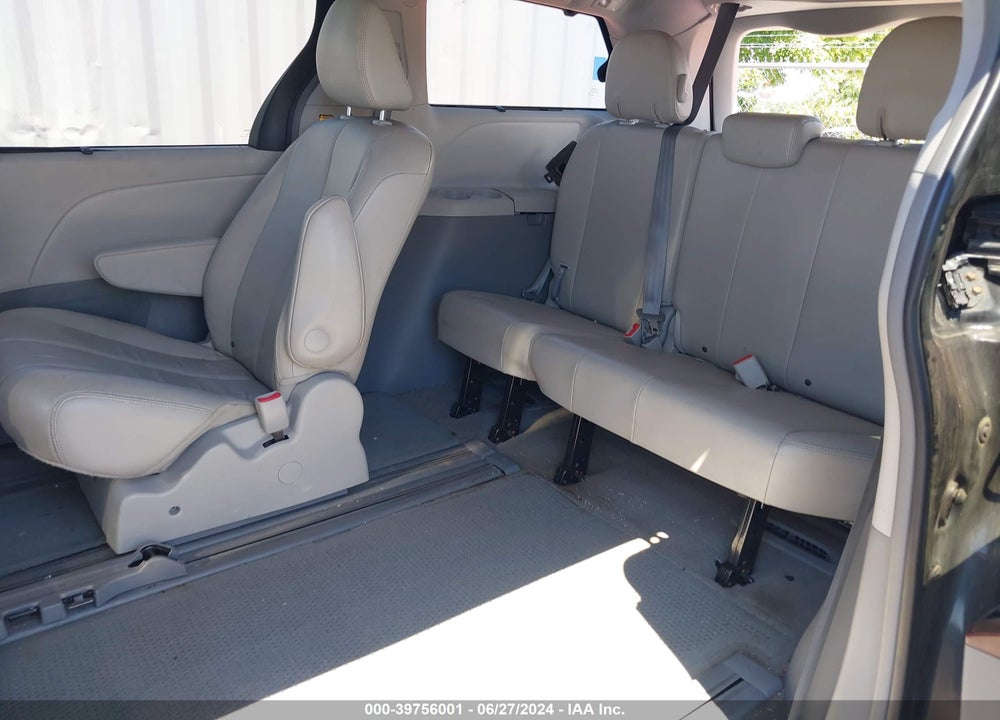 2012 TOYOTA SIENNA XLE V6 8 PASSENGER VIN: 5TDYK3DC9CS267917