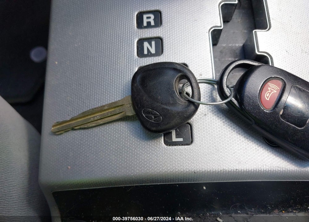 2008 HYUNDAI ELANTRA GLS/SE VIN: KMHDU46D58U523344