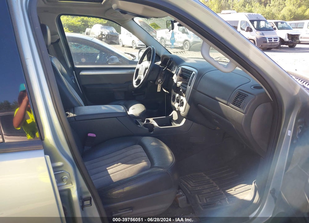 2005 MERCURY MOUNTAINEER VIN: 4M2DU86E15UJ16146