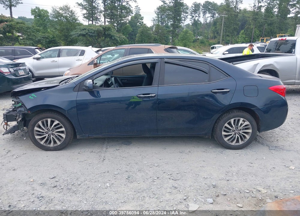 2017 TOYOTA COROLLA XLE VIN: 2T1BURHE8HC801357