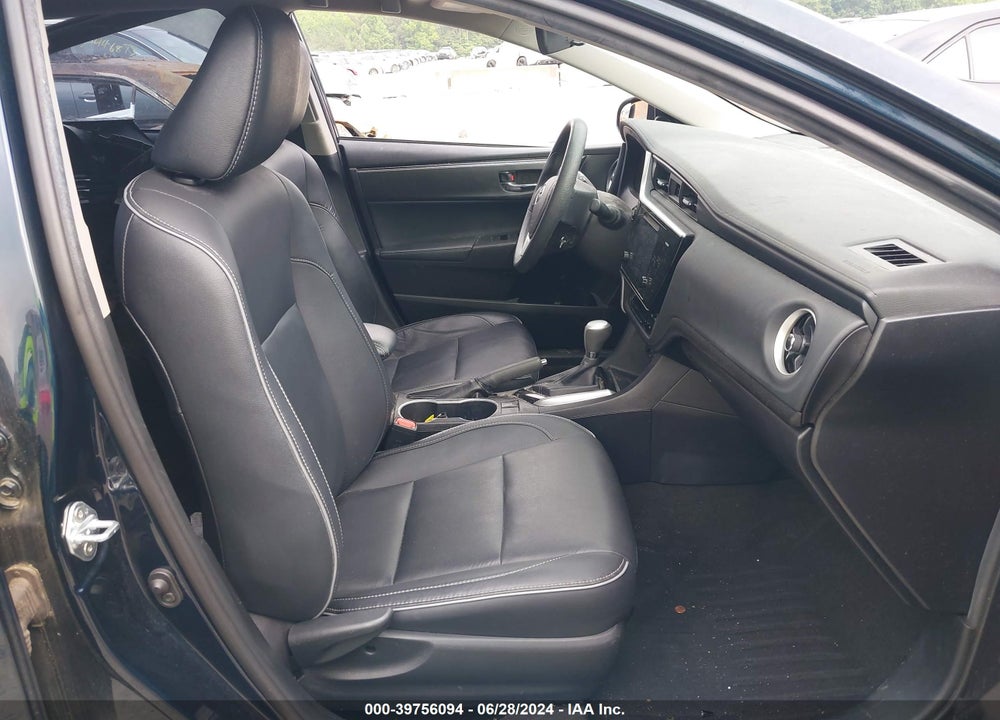 2017 TOYOTA COROLLA XLE VIN: 2T1BURHE8HC801357