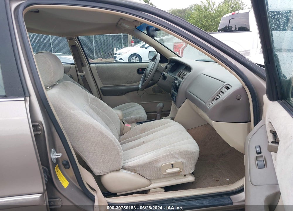 1998 TOYOTA AVALON XL VIN: 4T1BF18B2WU277099