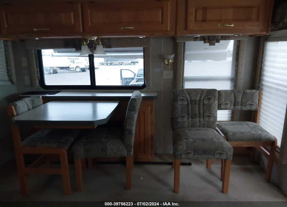 2004 ROADMASTER RAIL AE-STACKED RAIL VIN: 1RF62444642030132