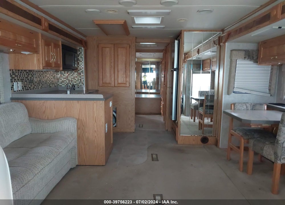 2004 ROADMASTER RAIL AE-STACKED RAIL VIN: 1RF62444642030132