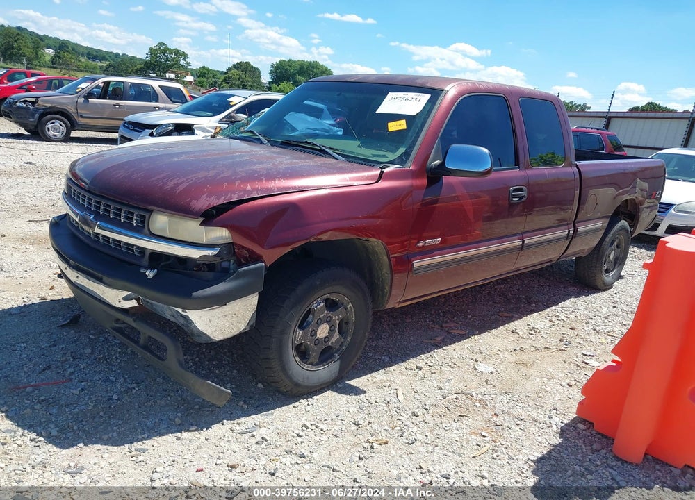 2002 CHEVROLET SILVERADO 1500 LS VIN: 2GCEK19T121111361