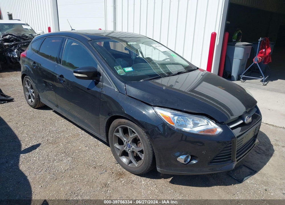 2014 FORD FOCUS SE VIN: 1FADP3K21EL181182
