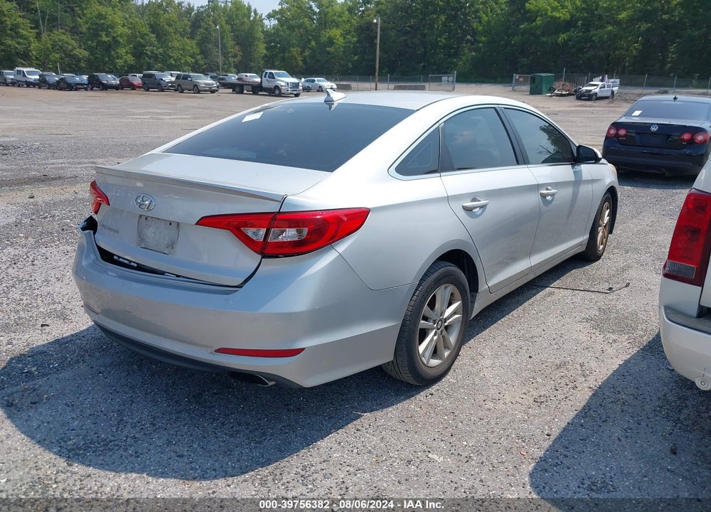 2015 HYUNDAI SONATA SE VIN: 5NPE24AF0FH204383