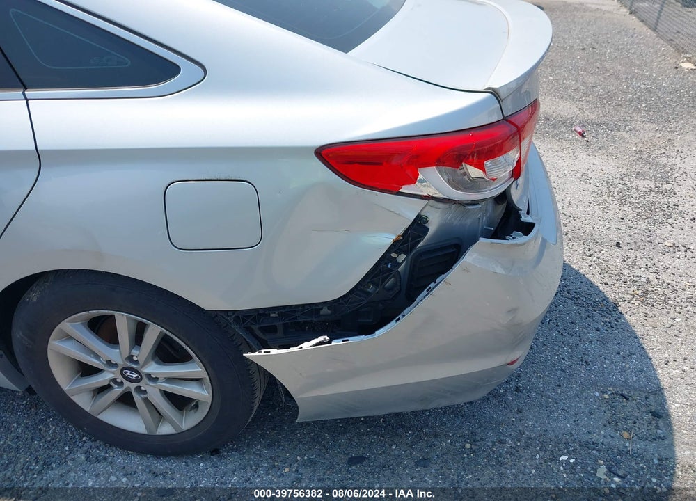 2015 HYUNDAI SONATA SE VIN: 5NPE24AF0FH204383