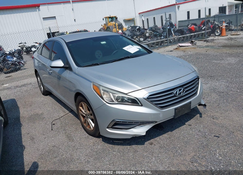 2015 HYUNDAI SONATA SE VIN: 5NPE24AF0FH204383