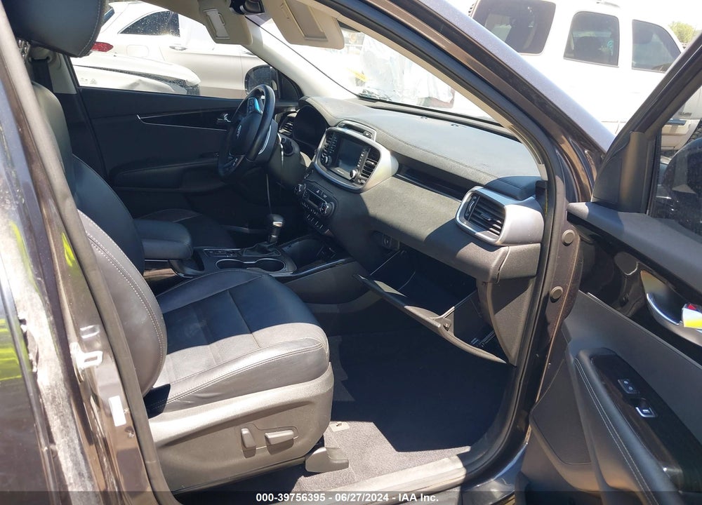 2019 KIA SORENTO 3.3L EX VIN: 5XYPH4A55KG465184