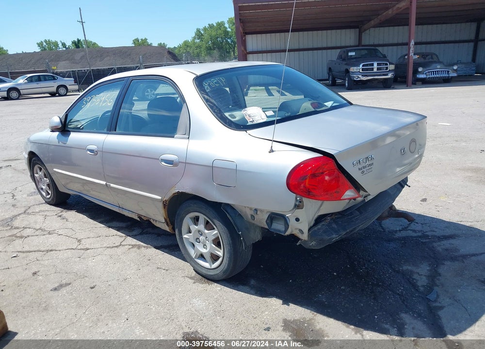 2002 KIA SPECTRA LS VIN: KNAFB121025118049