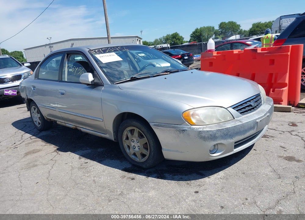 2002 KIA SPECTRA LS VIN: KNAFB121025118049