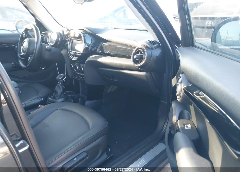 2019 MINI HARDTOP COOPER VIN: WMWXU1C5XK2J01518