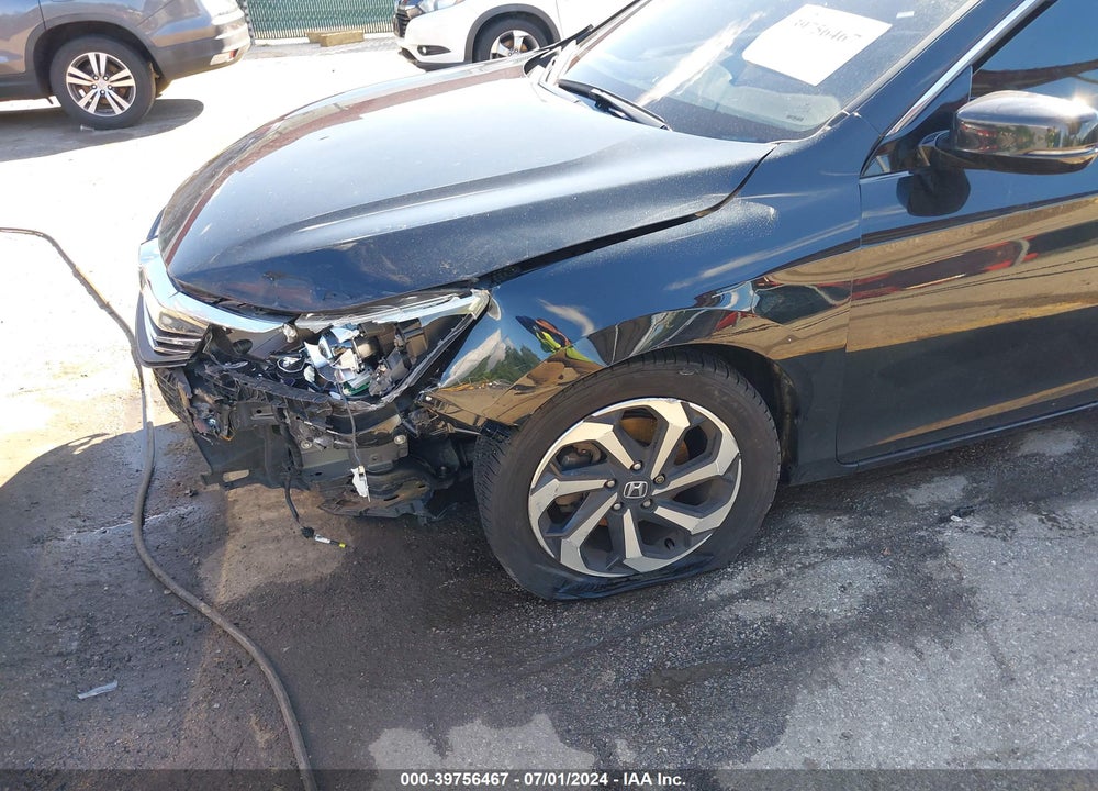 2017 HONDA ACCORD EX VIN: 1HGCR2F77HA176523