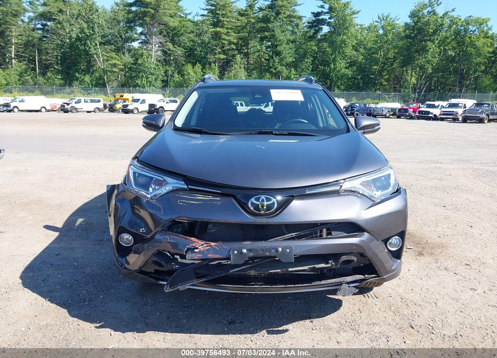 2017 TOYOTA RAV4 XLE VIN: JTMRFREVXHJ716621