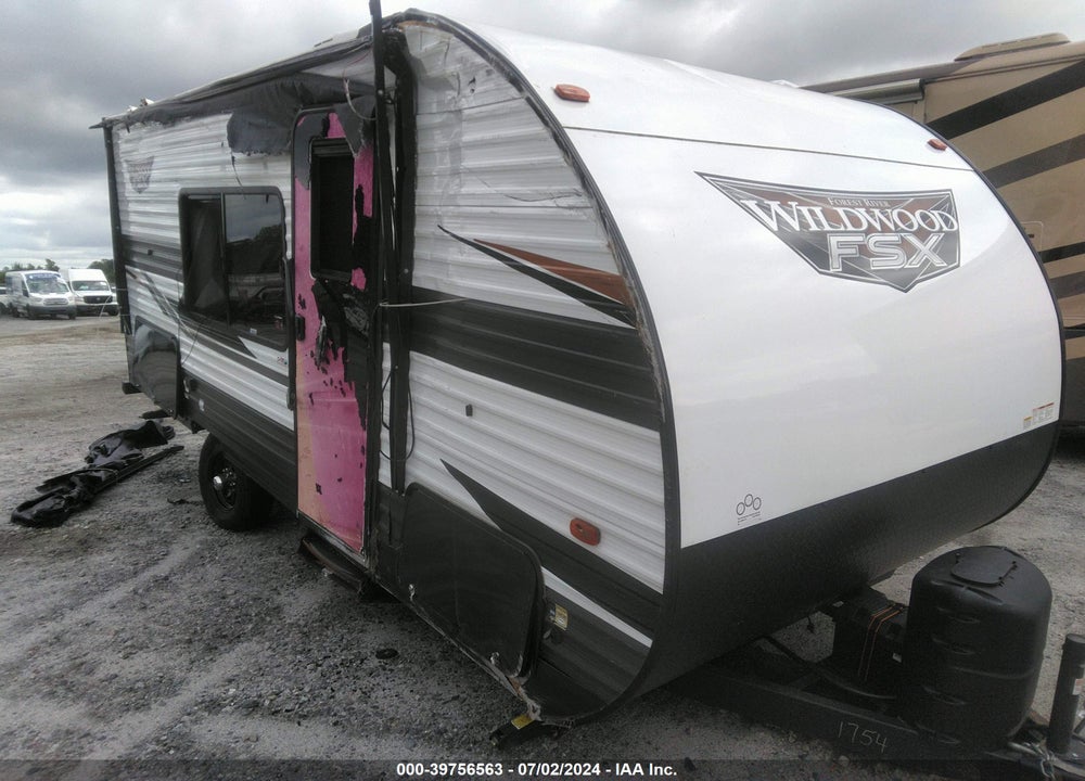 2024 FOREST RIVER FSX 179DBK VIN: 4X4TWDT16RY101754