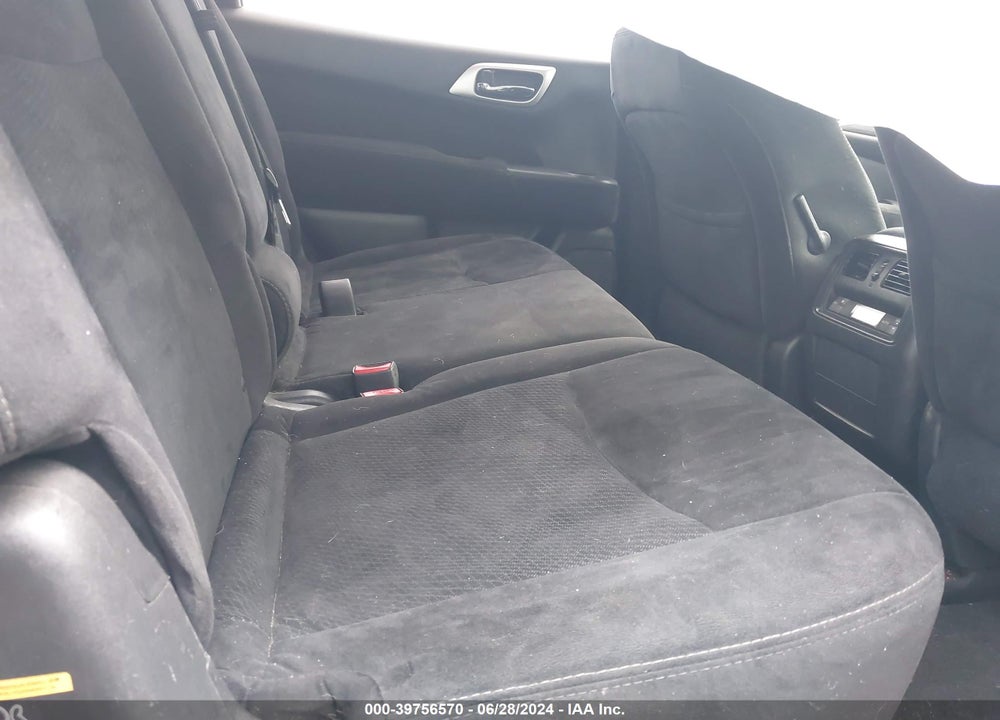 2014 NISSAN PATHFINDER S VIN: 5N1AR2MM1EC600143
