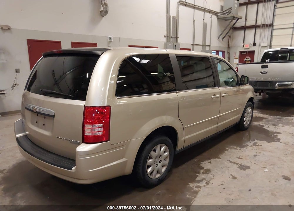 2010 CHRYSLER TOWN & COUNTRY LX VIN: 2A4RR4DE6AR178085