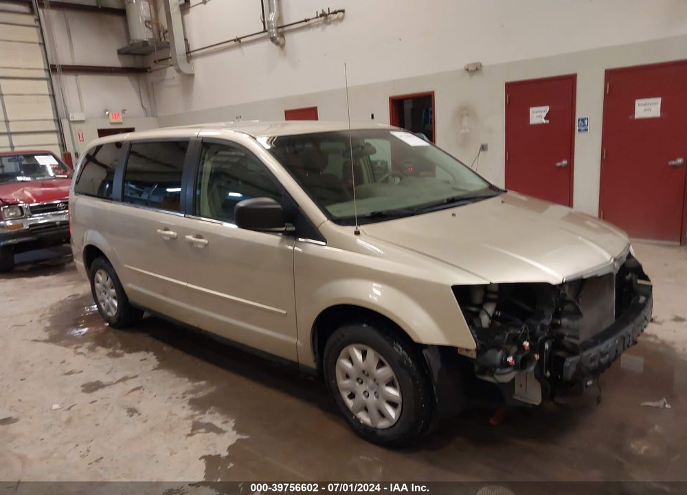 2010 CHRYSLER TOWN & COUNTRY LX VIN: 2A4RR4DE6AR178085