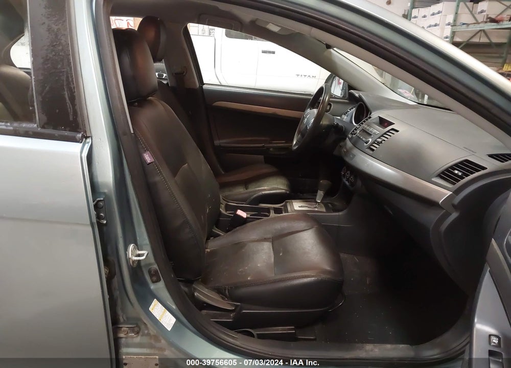 2008 MITSUBISHI LANCER VIN: JA3AU26U58U011187