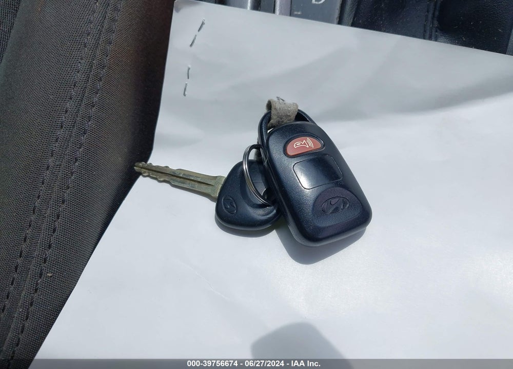 2015 HYUNDAI ELANTRA SE VIN: 5NPDH4AE4FH557713
