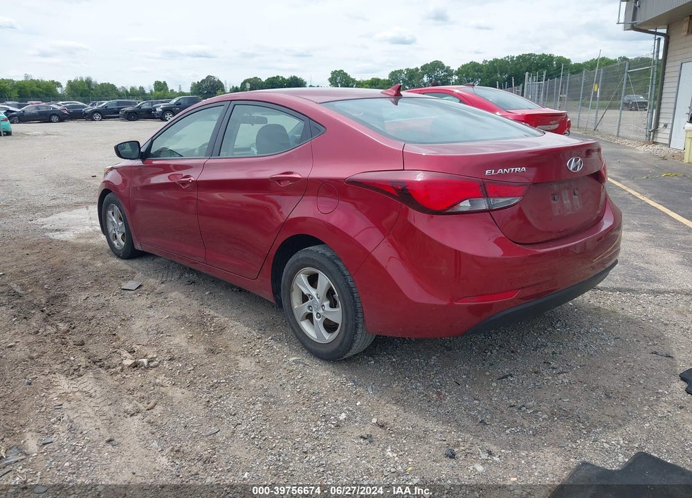 2015 HYUNDAI ELANTRA SE VIN: 5NPDH4AE4FH557713