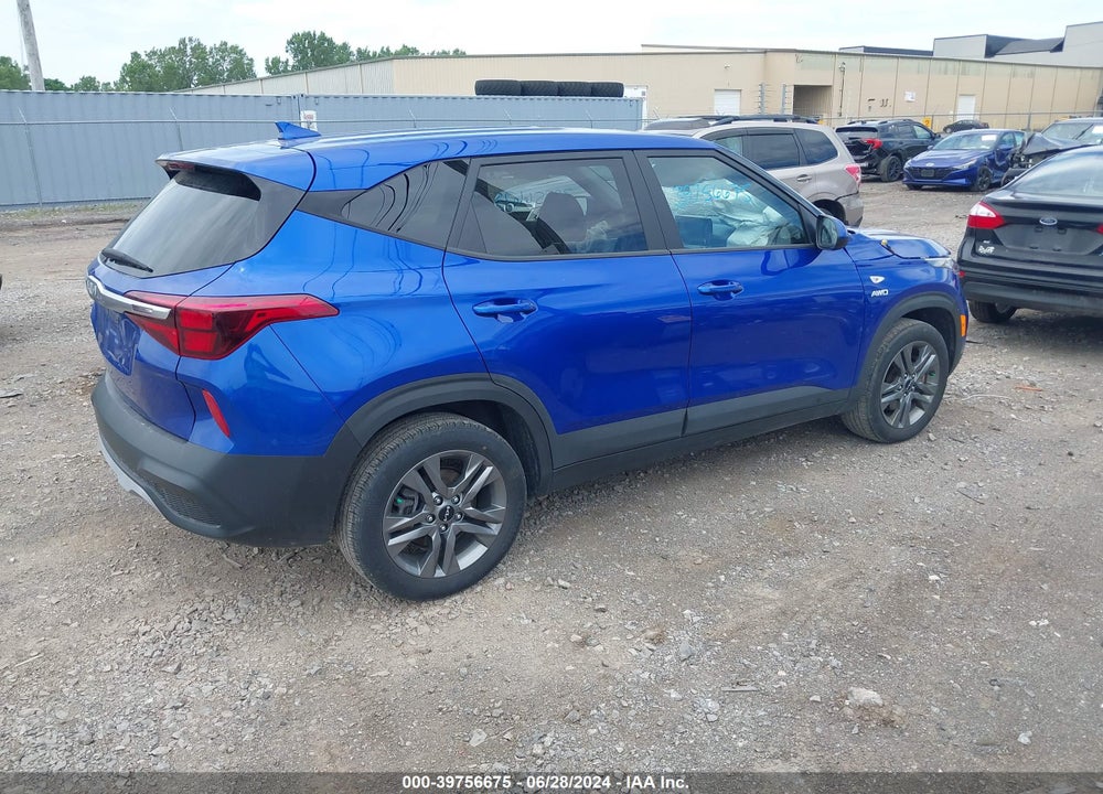 2023 KIA SELTOS LX VIN: KNDEPCAA8P7423114