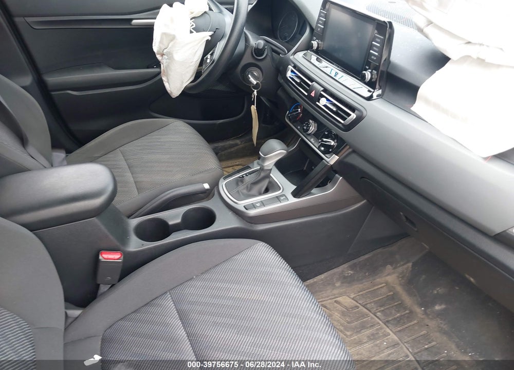 2023 KIA SELTOS LX VIN: KNDEPCAA8P7423114