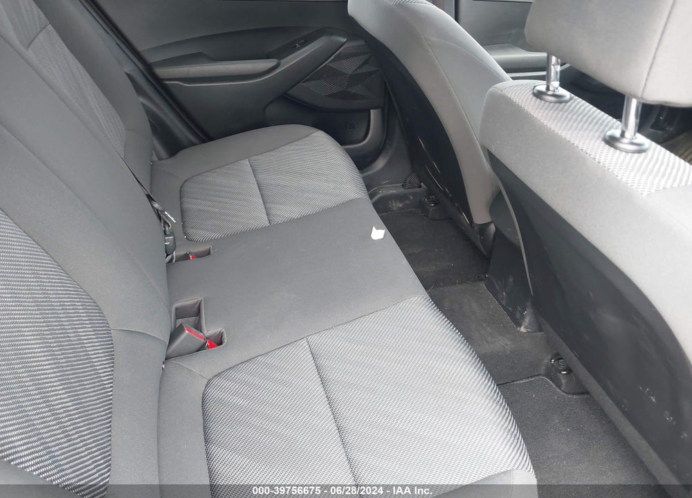 2023 KIA SELTOS LX VIN: KNDEPCAA8P7423114