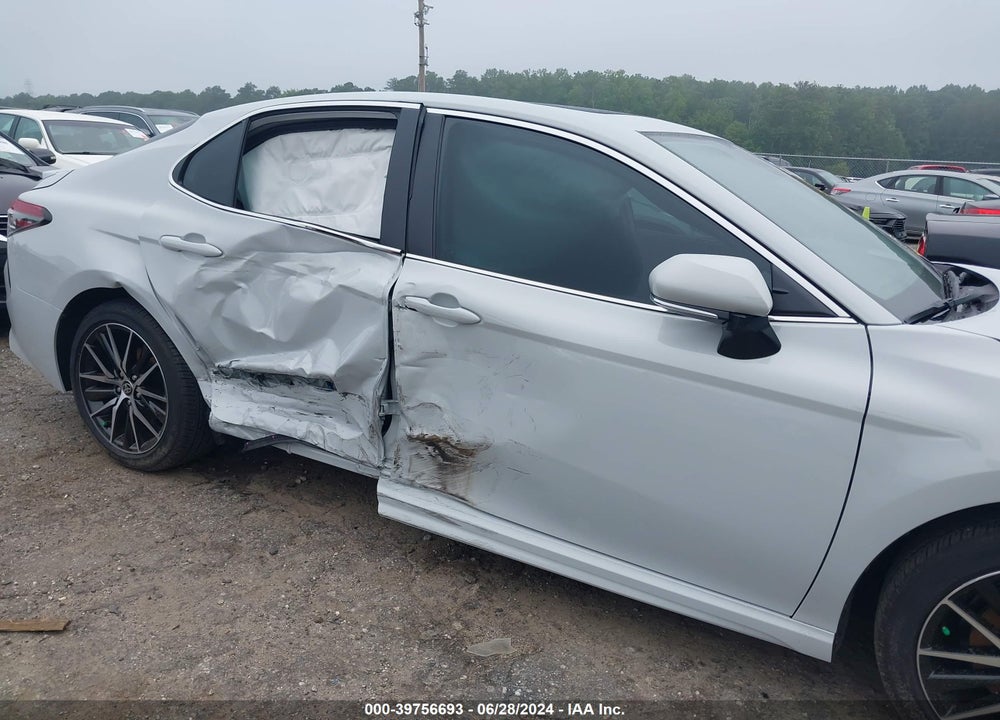 2024 TOYOTA CAMRY SE VIN: 4T1G11AK4RU259755