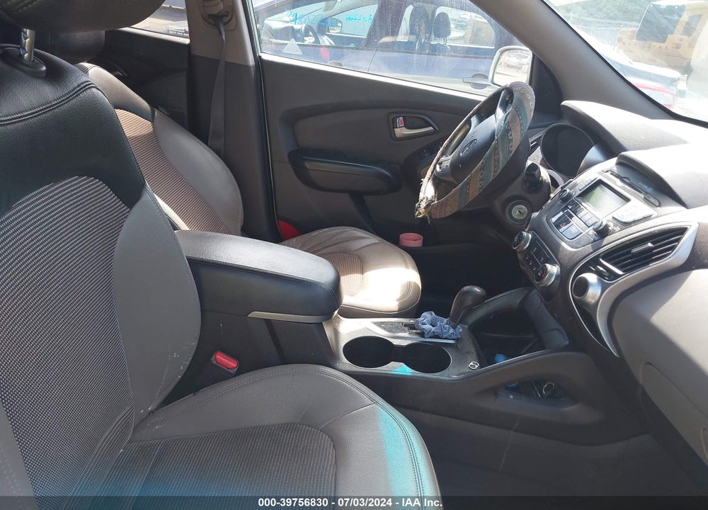 2010 HYUNDAI TUCSON VIN: KM8JU3ACXAU114354