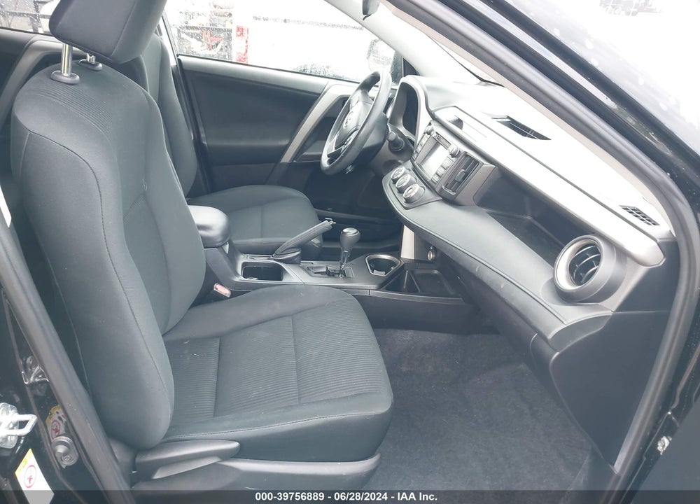 2018 TOYOTA RAV4 LE VIN: 2T3BFREV4JW739692