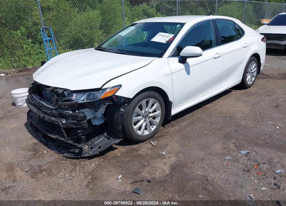 2019 TOYOTA CAMRY LE VIN: 4T1B11HKXKU849092