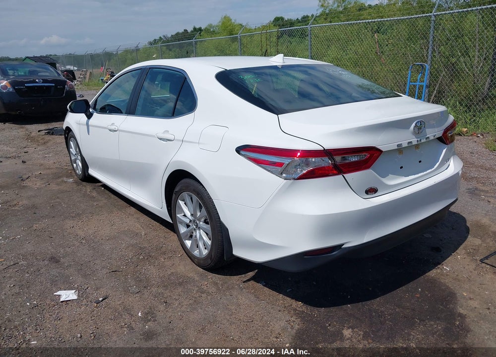 2019 TOYOTA CAMRY LE VIN: 4T1B11HKXKU849092