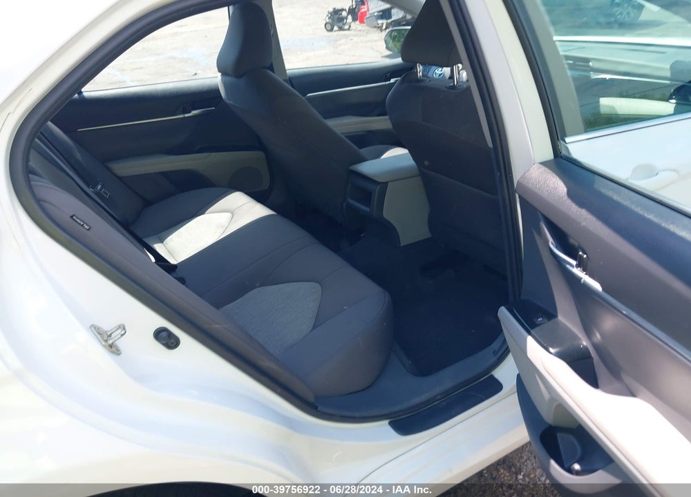 2019 TOYOTA CAMRY LE VIN: 4T1B11HKXKU849092