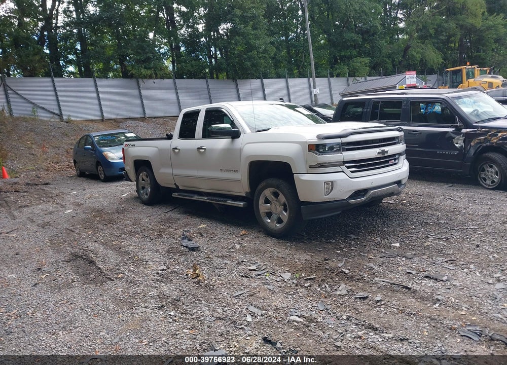 2018 CHEVROLET SILVERADO 1500 2LZ VIN: 1GCVKSEC5JZ372333