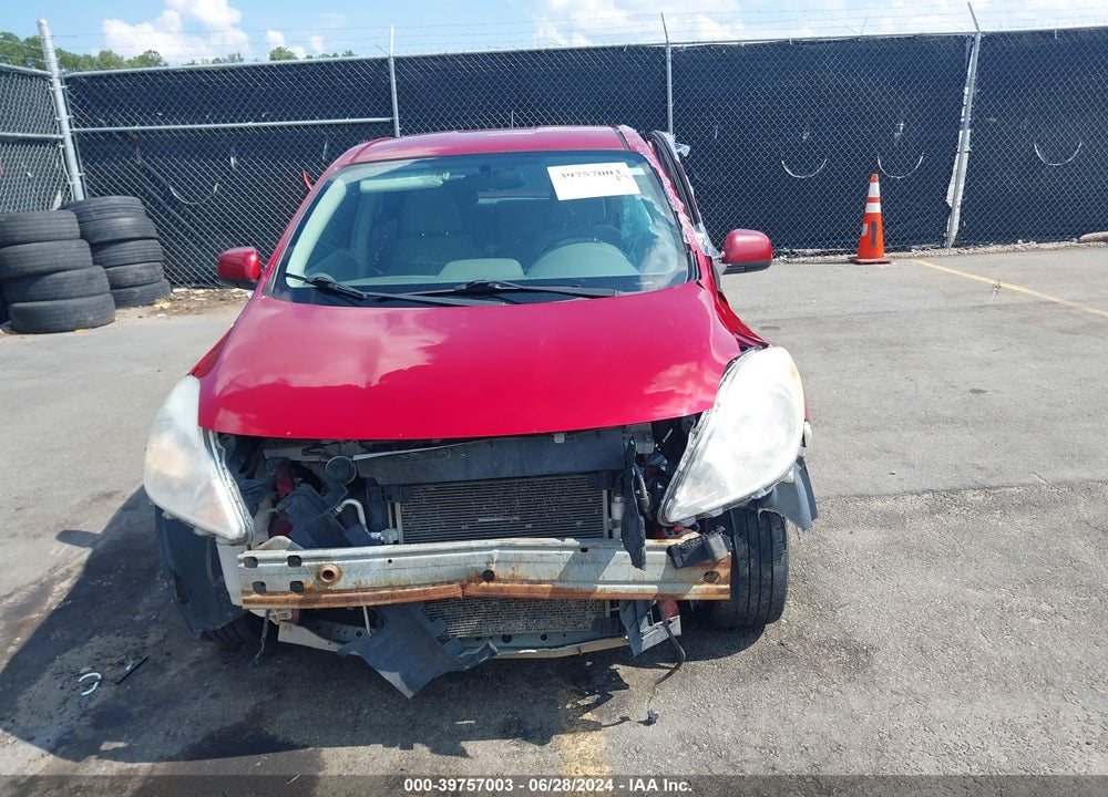 2014 NISSAN VERSA 1.6 SL VIN: 3N1CN7AP9EL853495
