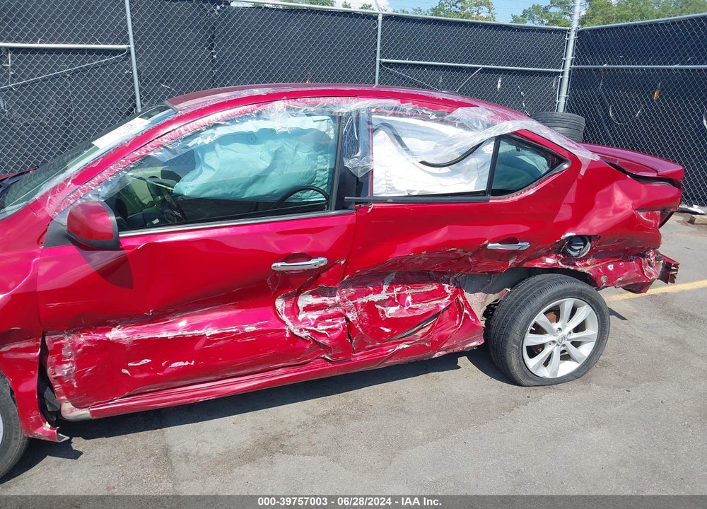 2014 NISSAN VERSA 1.6 SL VIN: 3N1CN7AP9EL853495