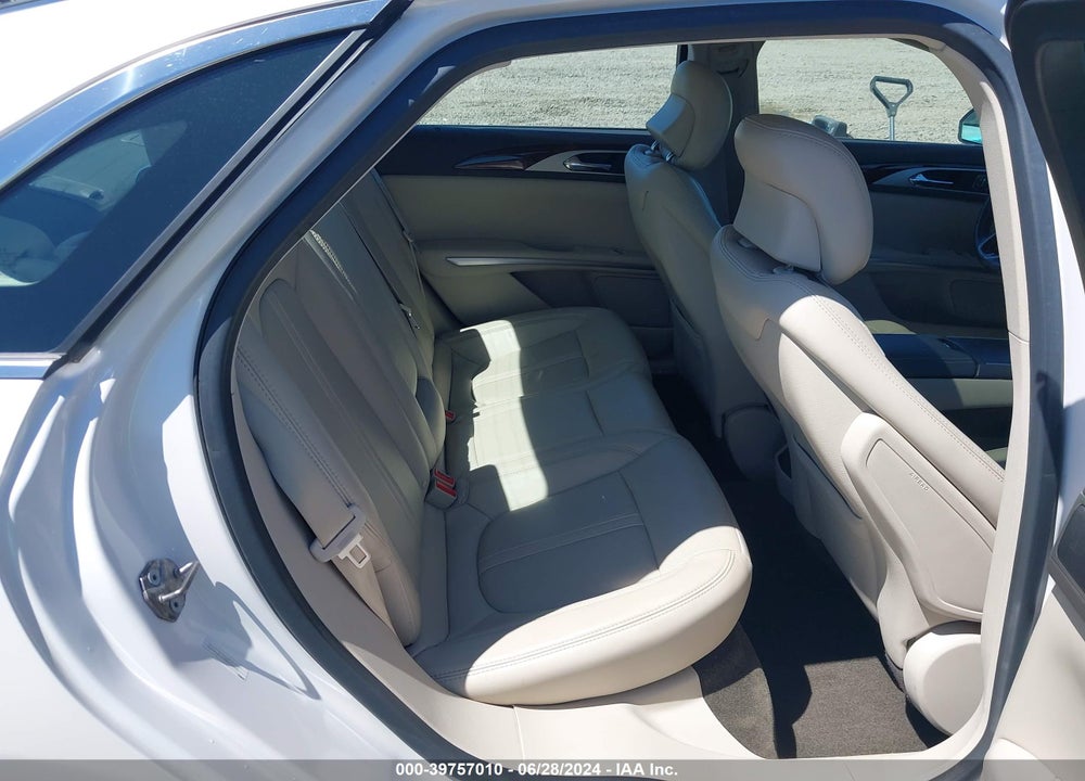 2016 LINCOLN MKZ HYBRID VIN: 3LN6L2LU2GR606661