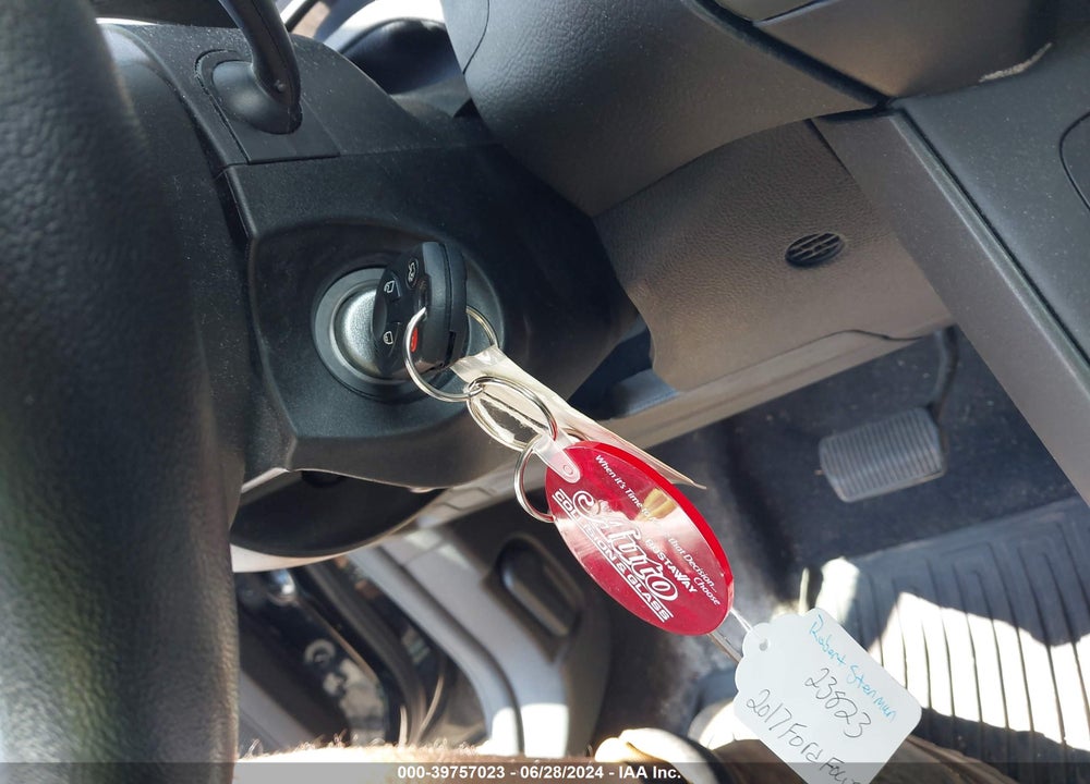 2017 FORD FOCUS SEL VIN: 1FADP3H27HL266569