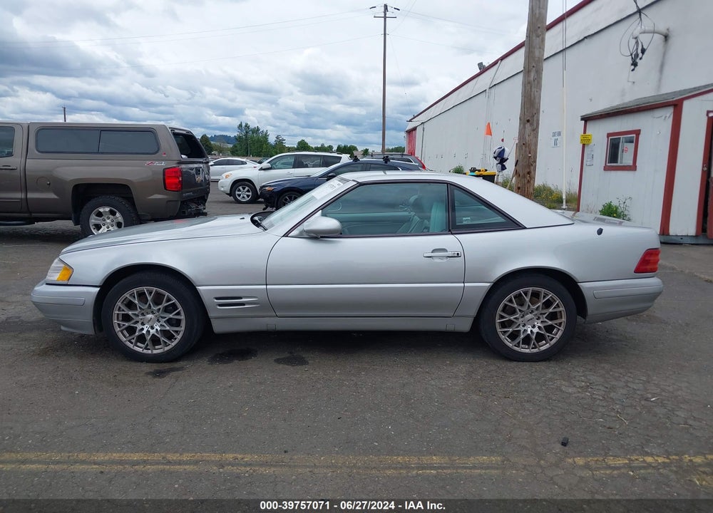 2000 MERCEDES-BENZ SL 500 VIN: WDBFA68F0YF192417