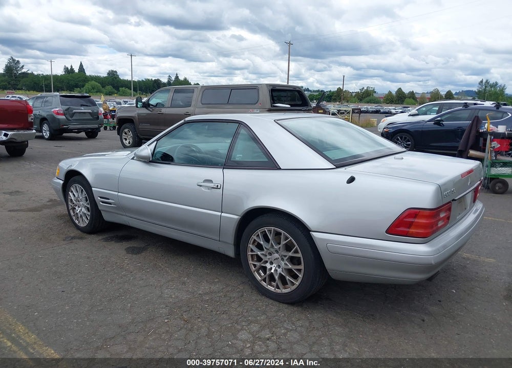 2000 MERCEDES-BENZ SL 500 VIN: WDBFA68F0YF192417