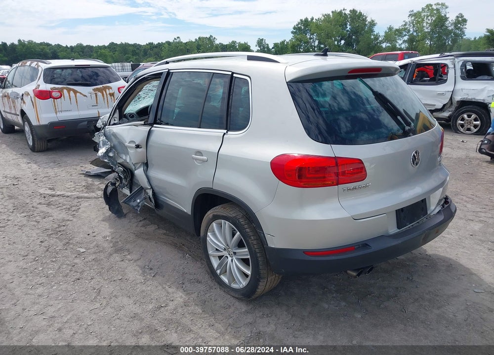 2012 VOLKSWAGEN TIGUAN SE VIN: WVGBV7AX5CW598727