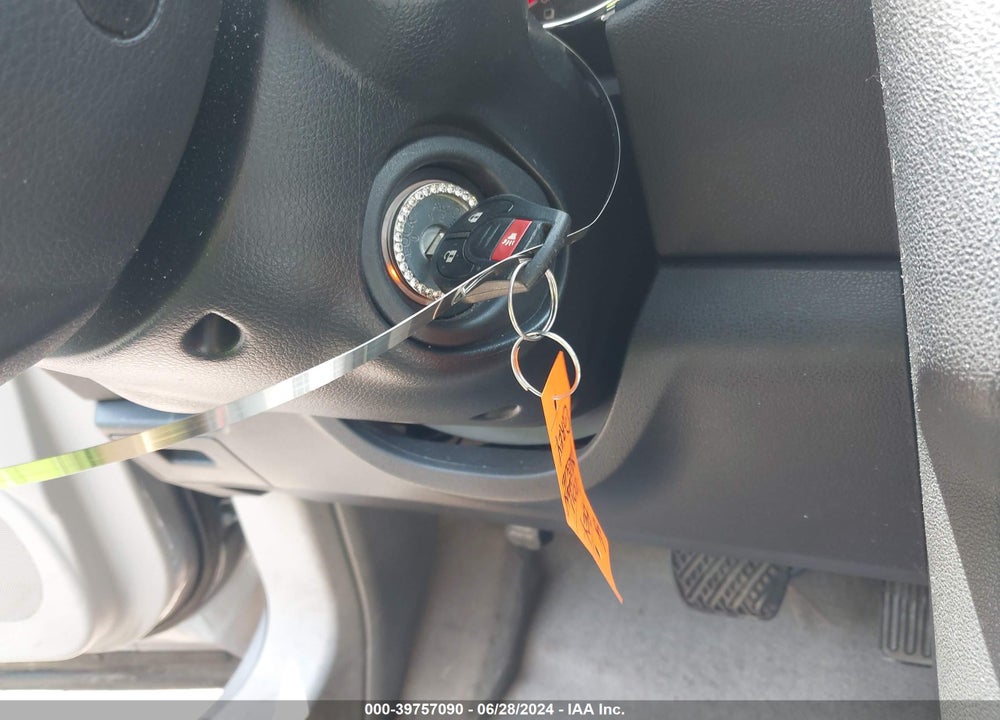 2011 NISSAN ROGUE S VIN: JN8AS5MV3BW671412