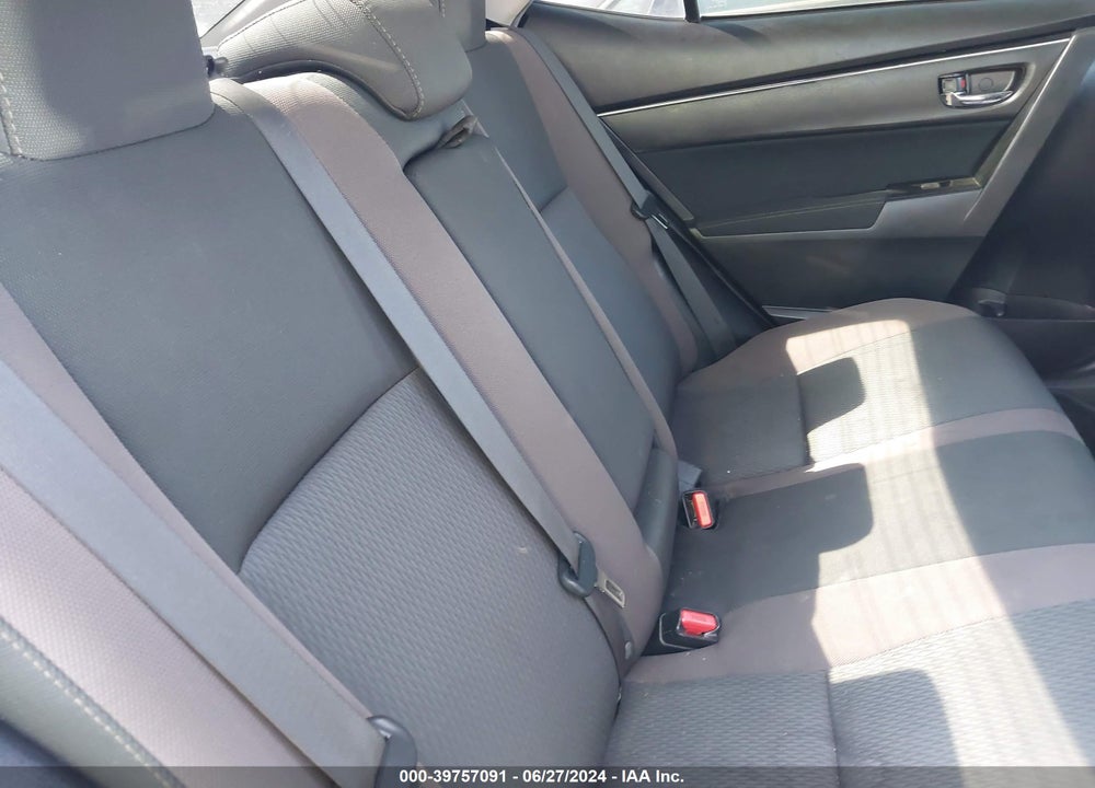 2018 TOYOTA COROLLA LE VIN: 5YFBURHE3JP813938
