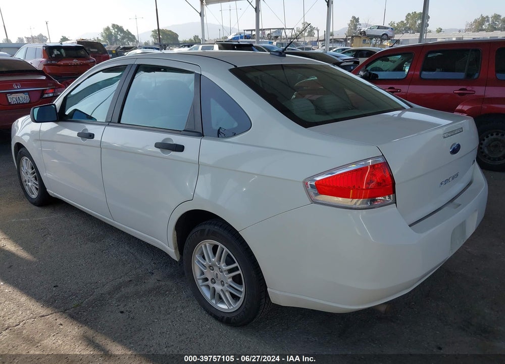 2010 FORD FOCUS SE VIN: 1FAHP3FN9AW178495