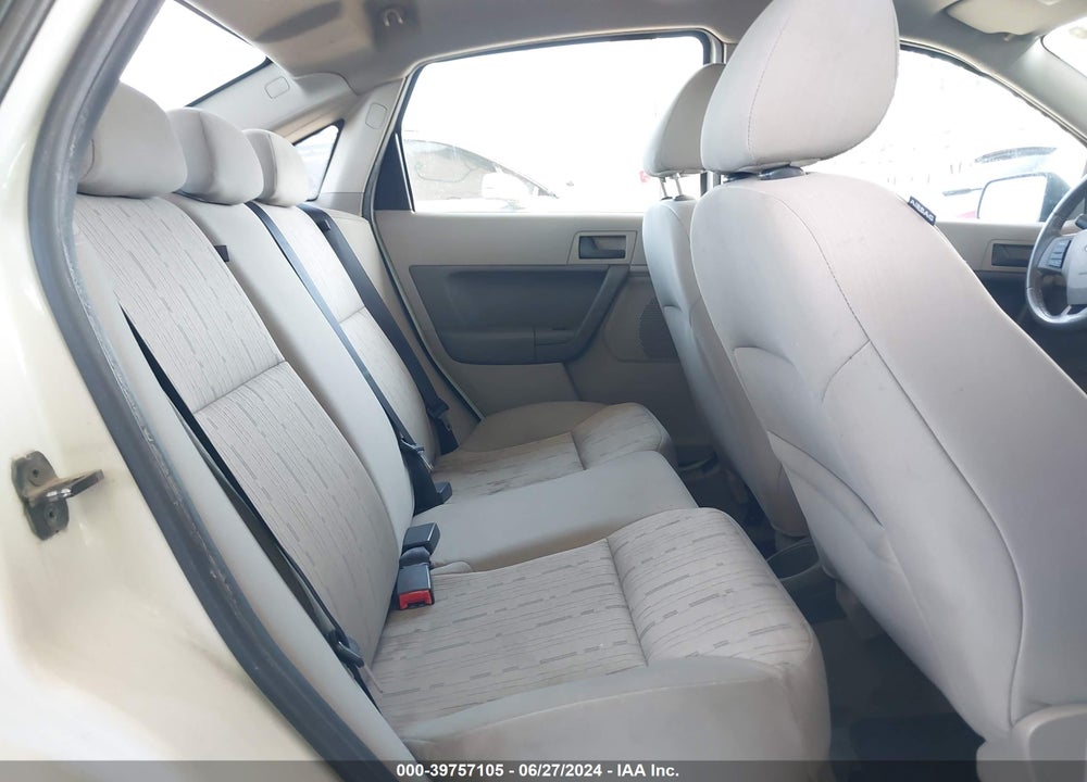 2010 FORD FOCUS SE VIN: 1FAHP3FN9AW178495