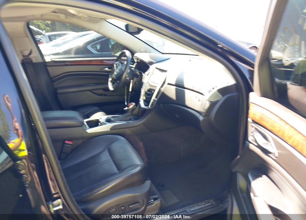 2014 CADILLAC SRX LUXURY COLLECTION VIN: 3GYFNBE34ES610584