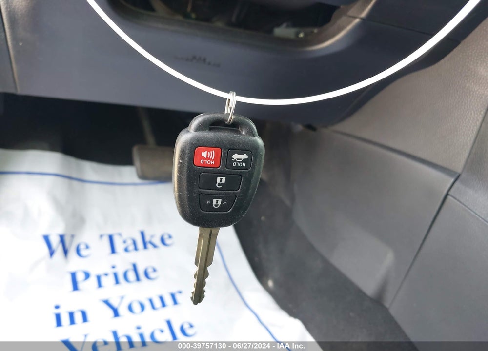 2017 TOYOTA COROLLA LE VIN: 5YFBURHEXHP726466